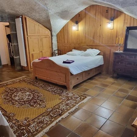 Maison Au Loup - Superbe Ancien Hotel Particulier Du Xvie Siecle Au Coeur De La Vieille Ville Du Puy Le Puy-en-Velay Εξωτερικό φωτογραφία