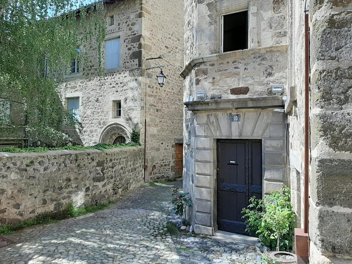 Maison Au Loup - Superbe Ancien Hotel Particulier Du Xvie Siecle Au Coeur De La Vieille Ville Du Puy Le Puy-en-Velay Εξωτερικό φωτογραφία